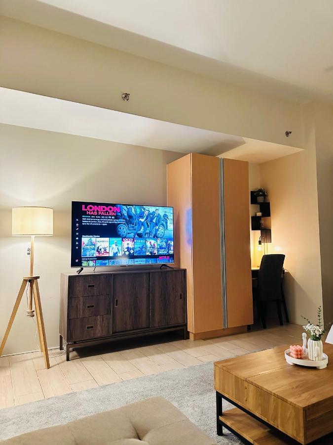 81 Newport Condominium Cluster 5 3A By Rechelle Nunag Pasay Eksteriør bilde