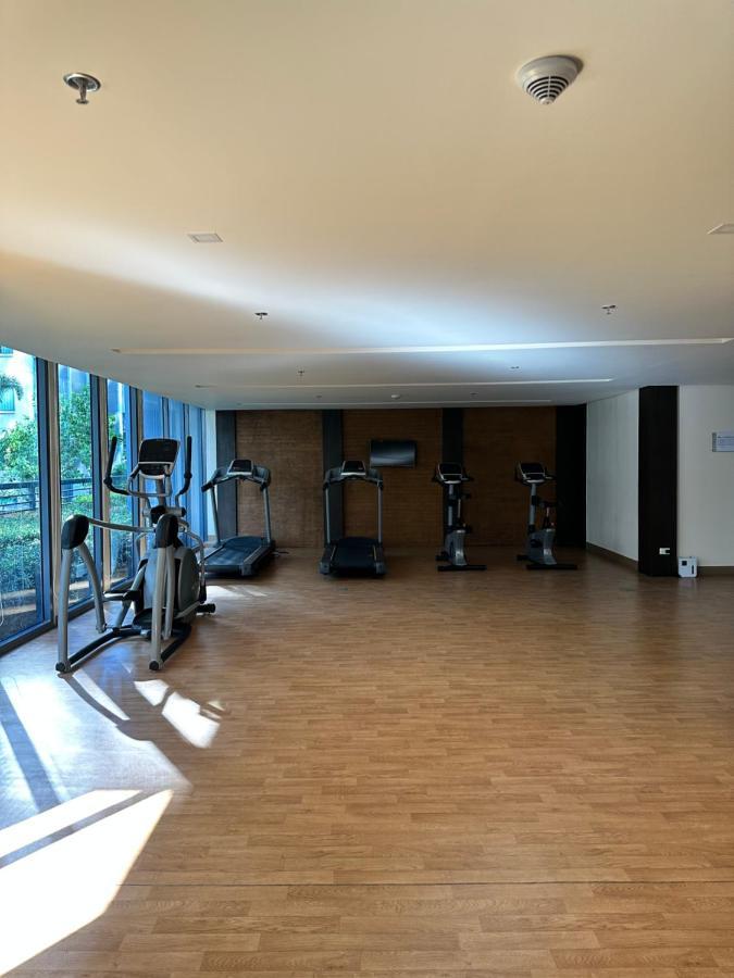 81 Newport Condominium Cluster 5 3A By Rechelle Nunag Pasay Eksteriør bilde